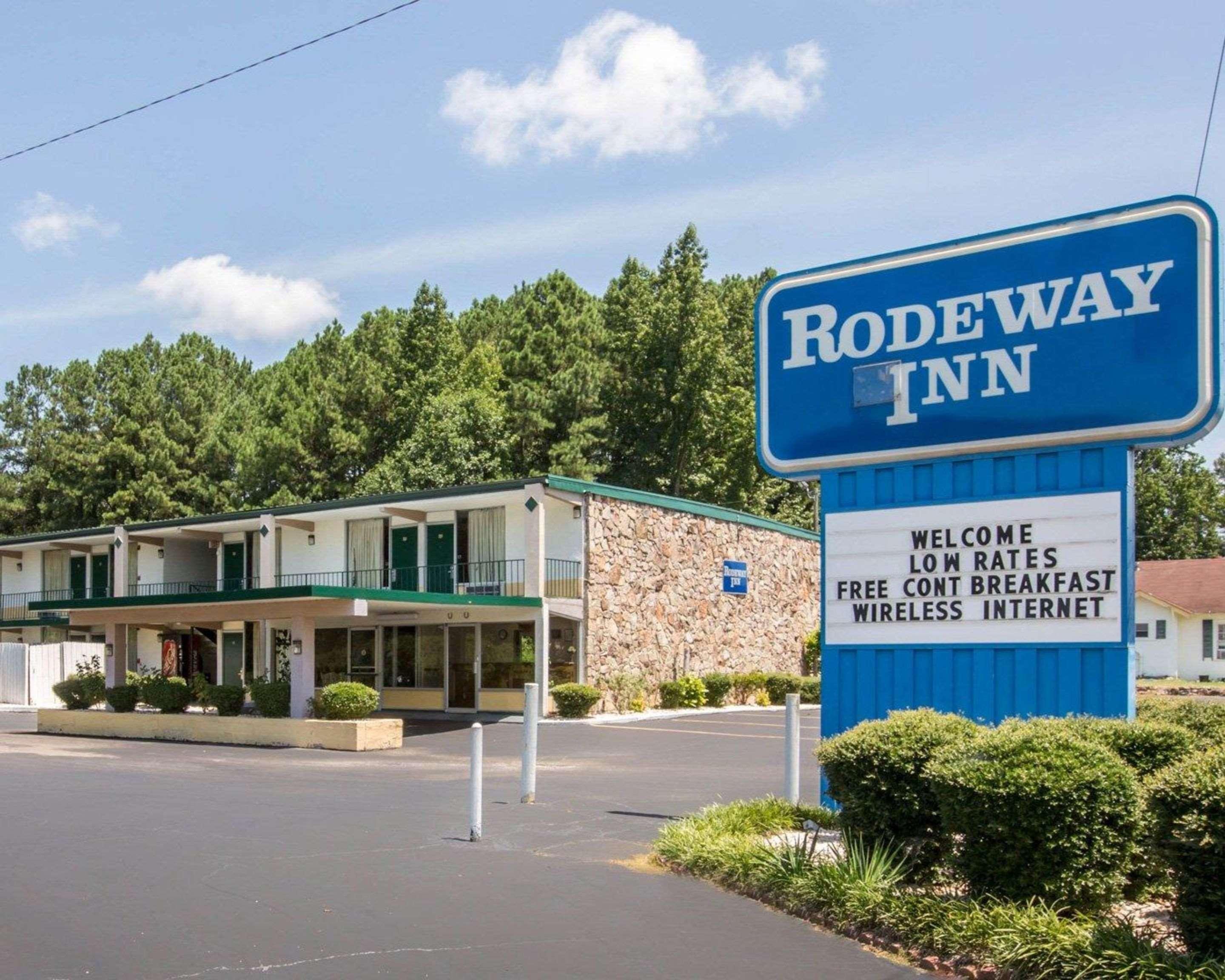 גדסדן Rodeway Inn מראה חיצוני תמונה